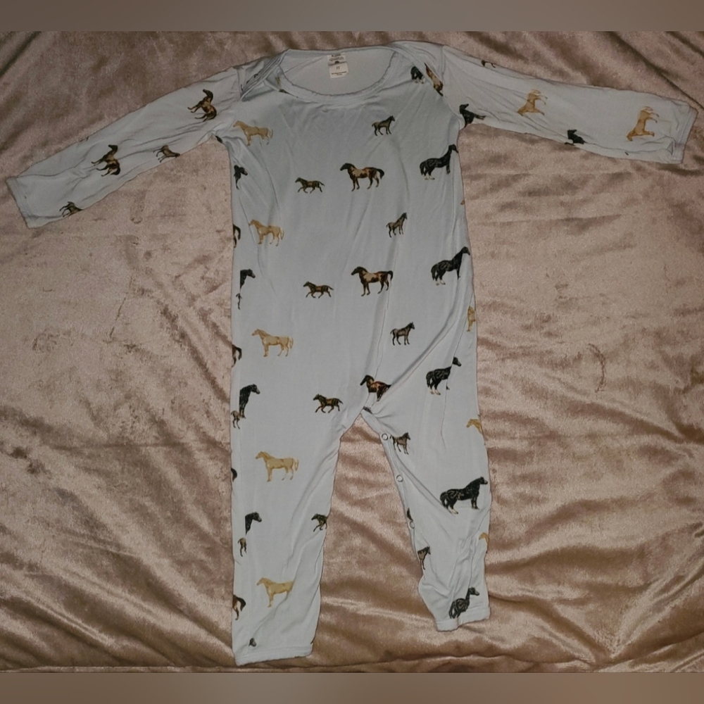 Kate Quinn Horse County 3T WORN ONCE!